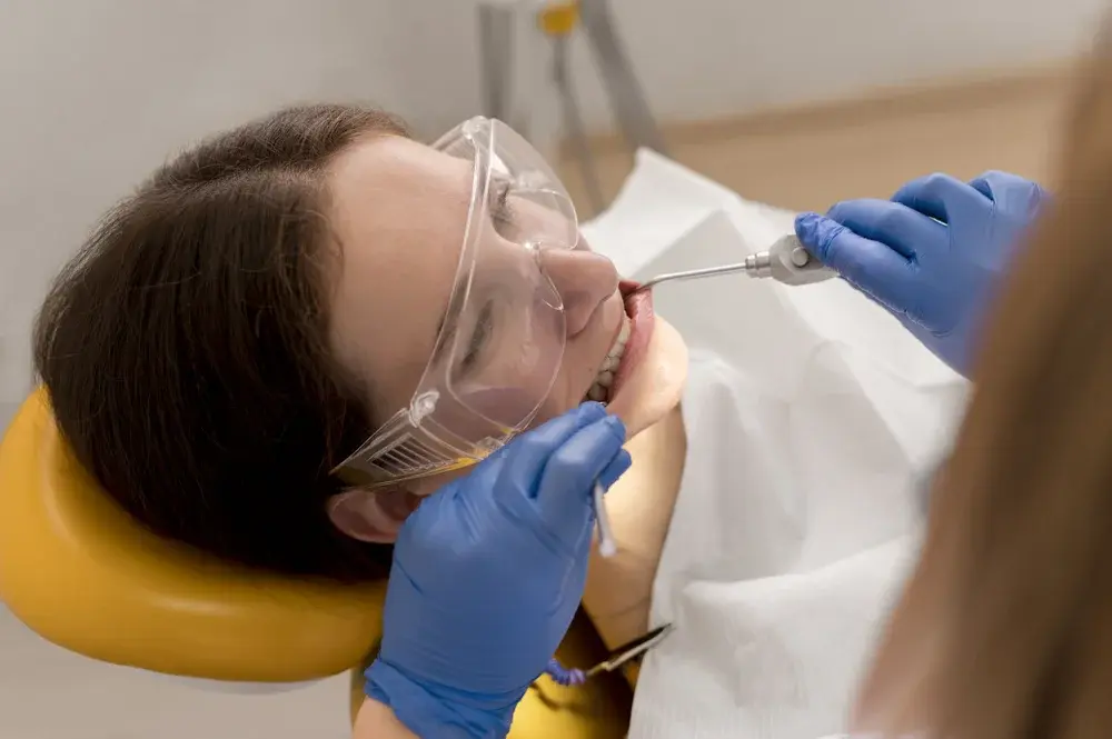 Reabilitação protética: como recuperar função e estética do sorriso